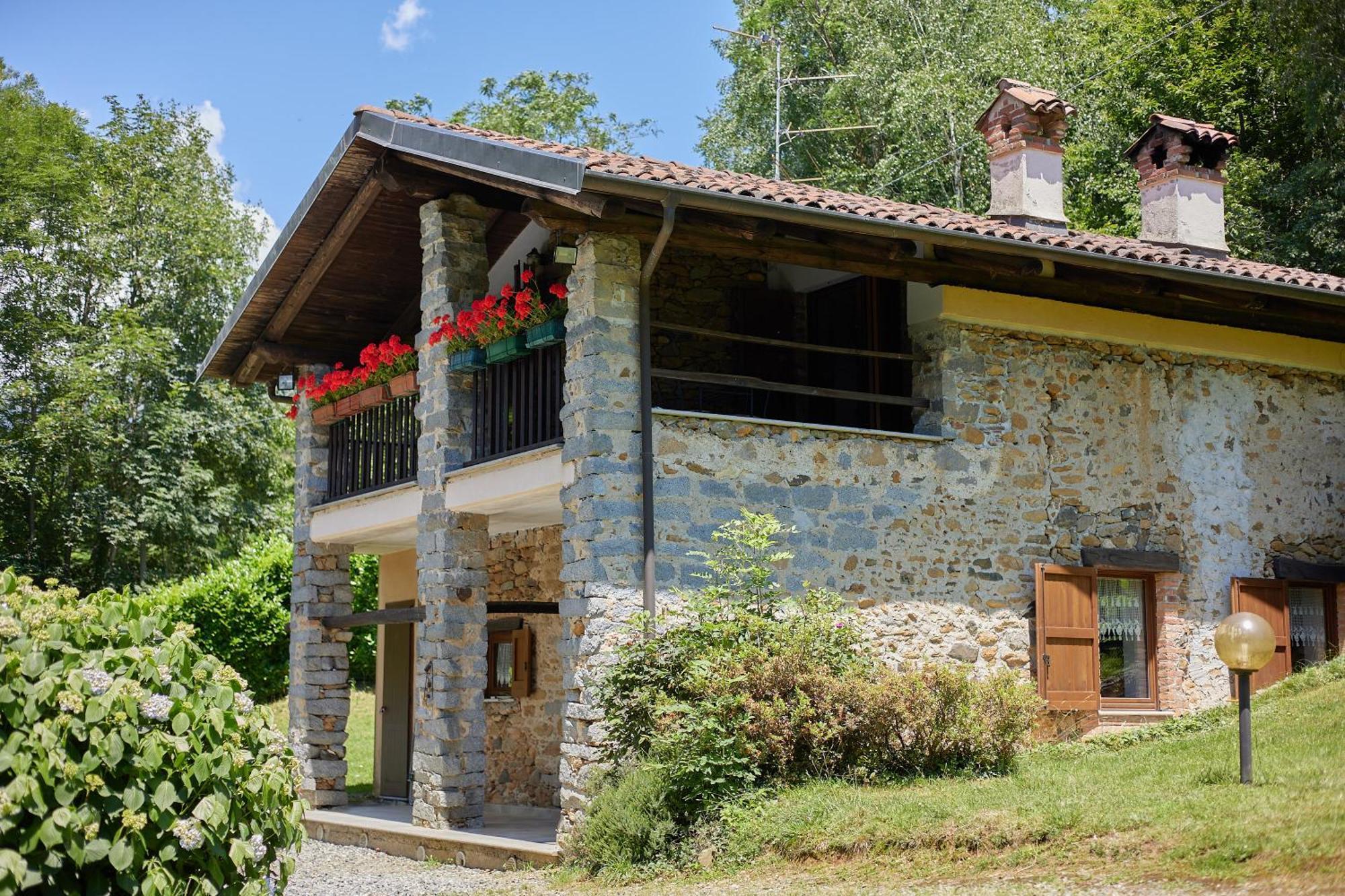Villetta Con Giardino ⭑⭑⭑⭑⭑ - Wifi, Dogs Allowed Biella Eksteriør billede